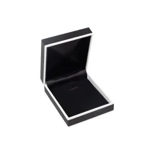 Black and White Pendant Box