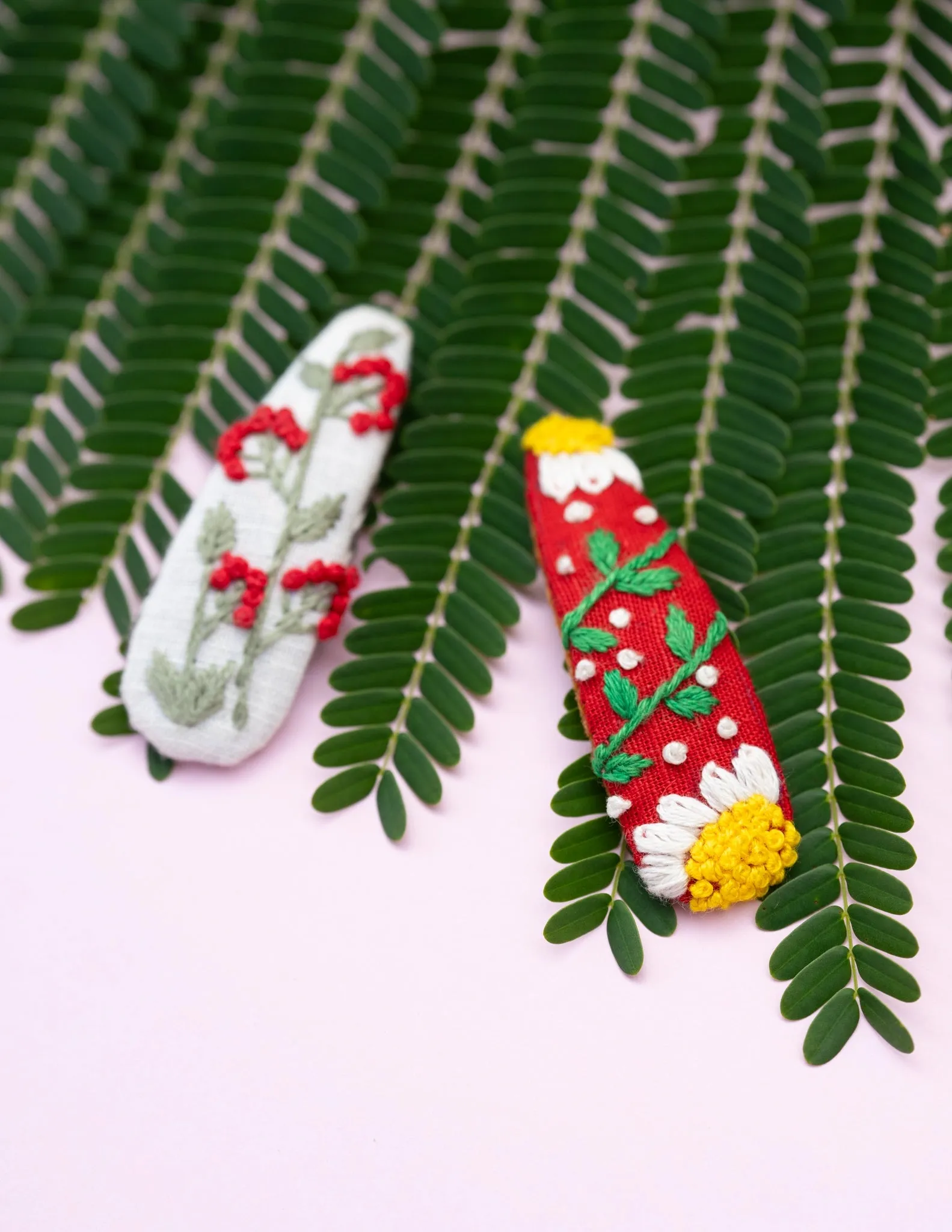 Christmas Tic Tac Hair Clips | Merry Minis