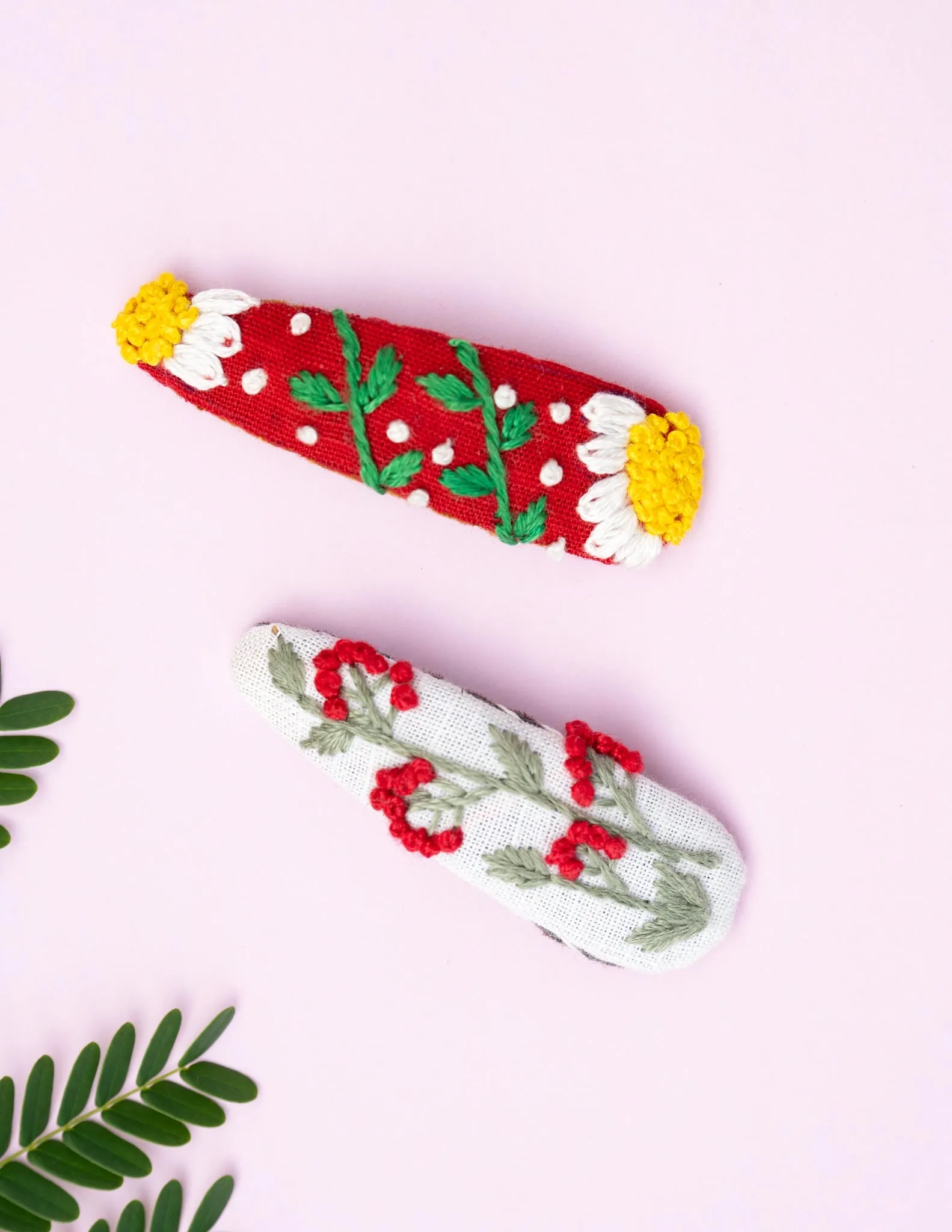 Christmas Tic Tac Hair Clips | Merry Minis