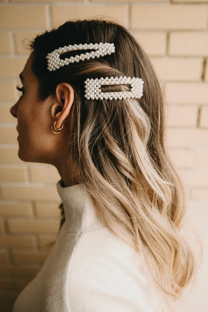 SQUARE PEARL HAIR CLIP