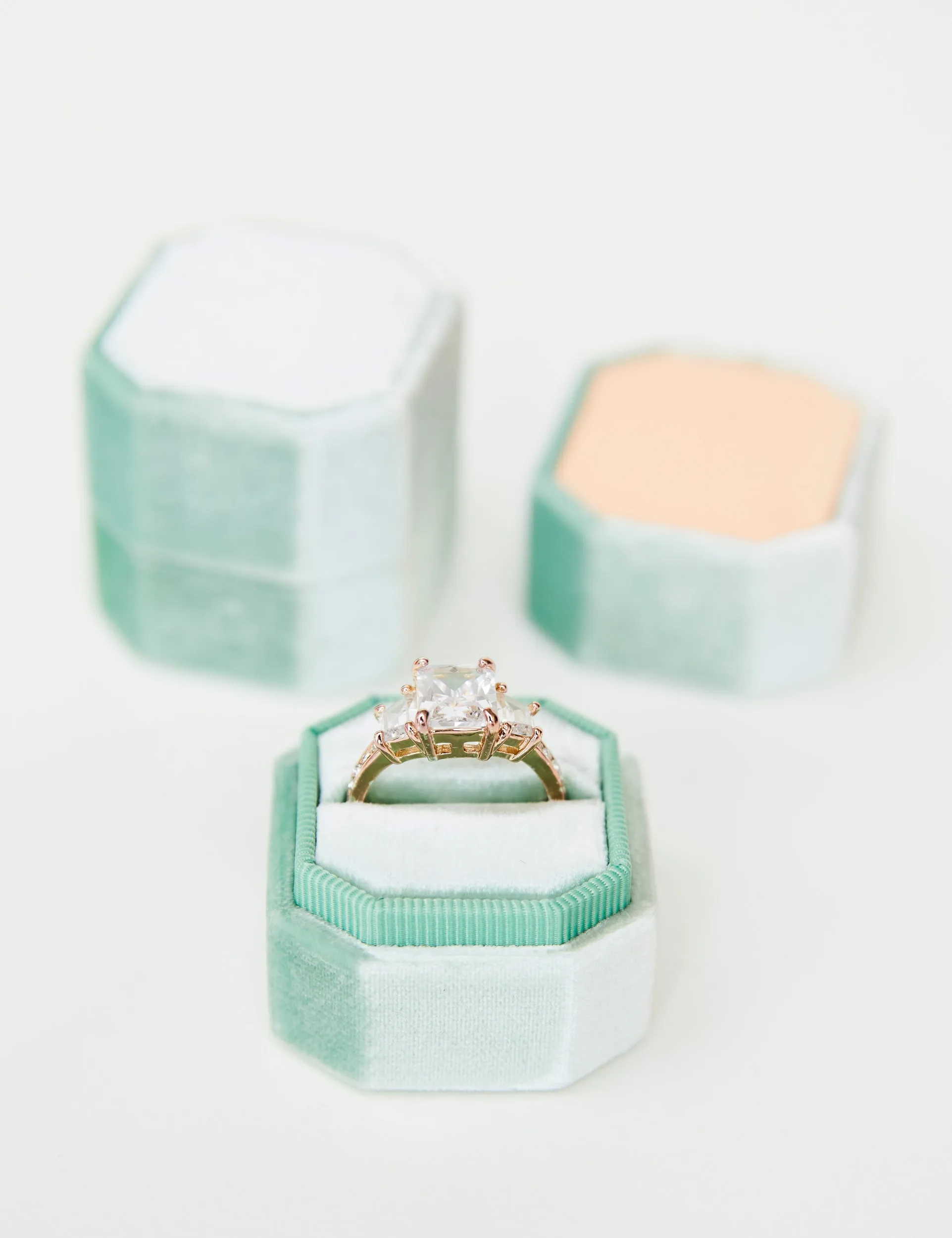 The Olivette Bevel Single