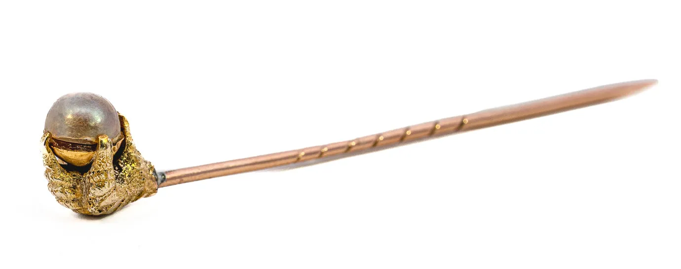 Vintage Claw-Holding Pearl Pin - Elegant and Unique